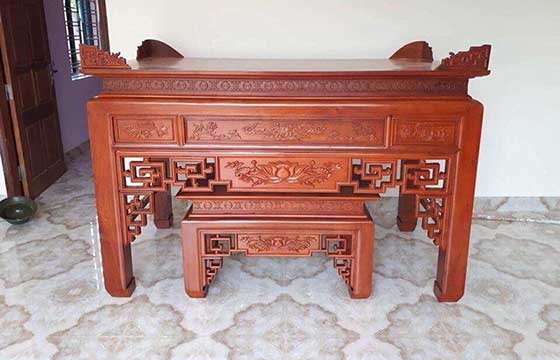 Án gian gỗ gụ chân 10